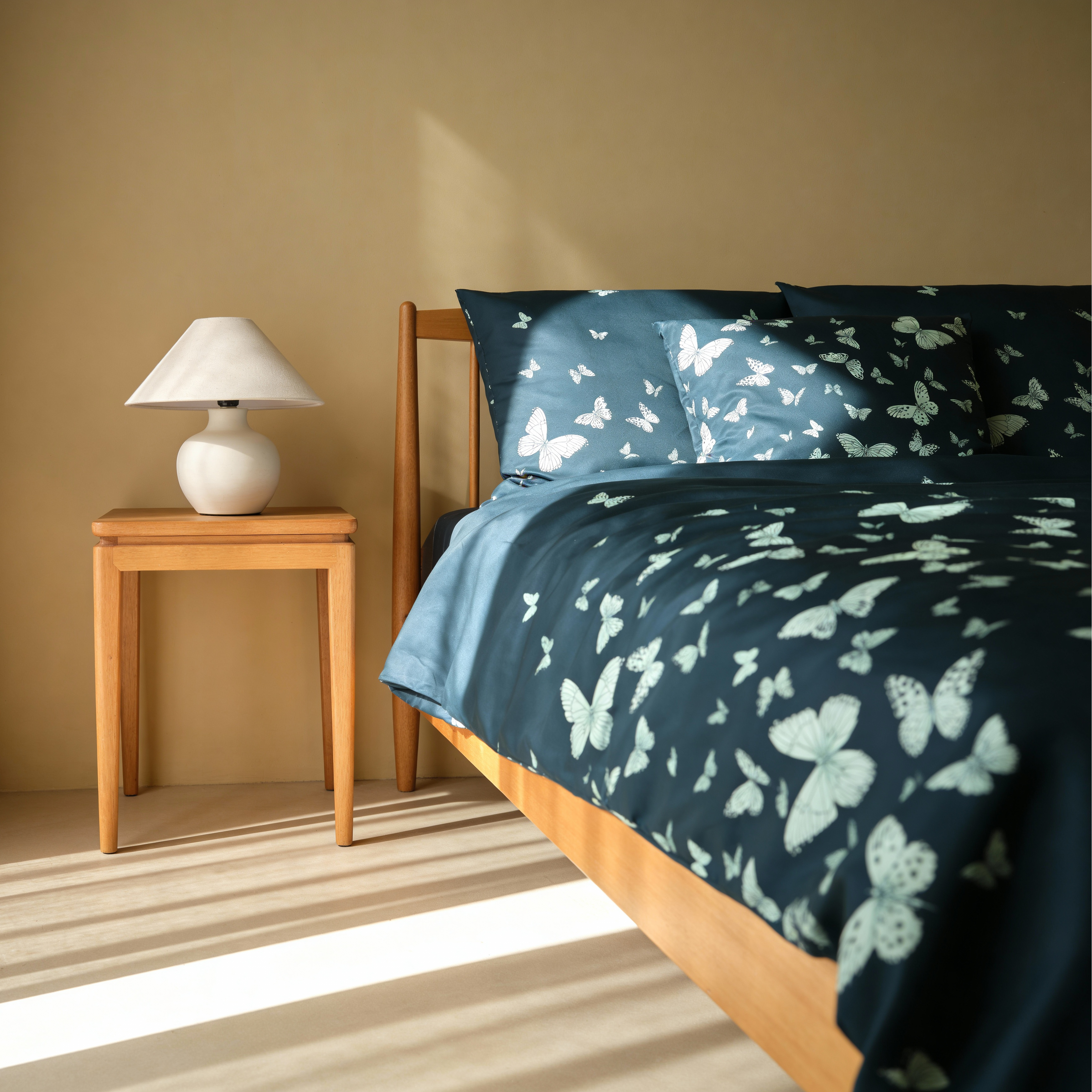 Rankų darbo prabangus Deluxe satino medvilninis patalynės komplektas | Vienna